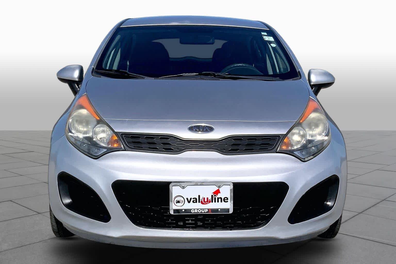 Used 2012 Bright Silver Kia LX image 4