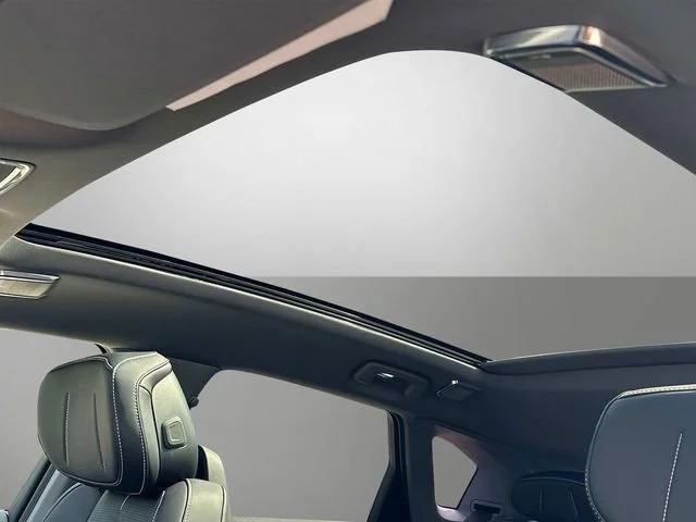 2025 Cadillac OPTIQ Sport 2 - Photo 9