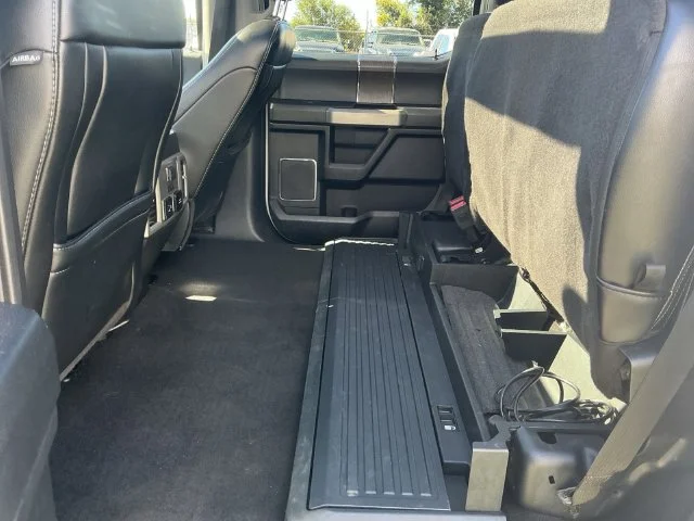 Used 2020 Oxford White Ford Lariat image 29