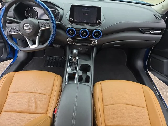 Used 2020 Blue Nissan SV image 10