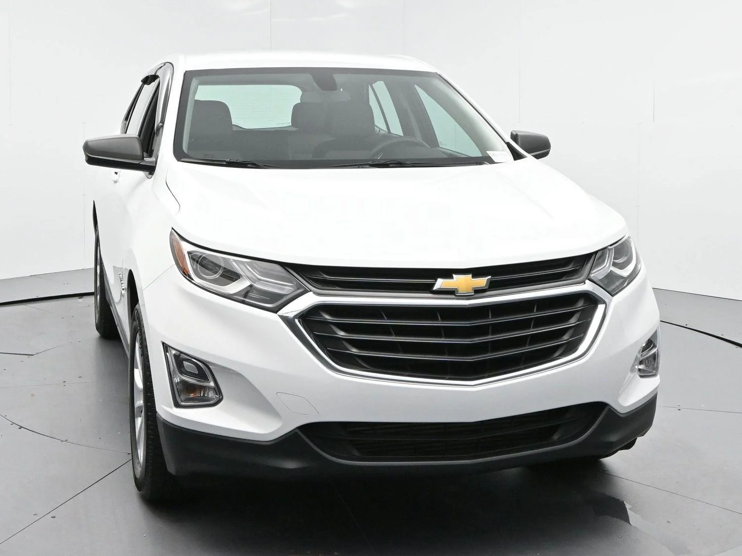 Used 2019 SUMMIT WHITE Chevrolet LS image 2