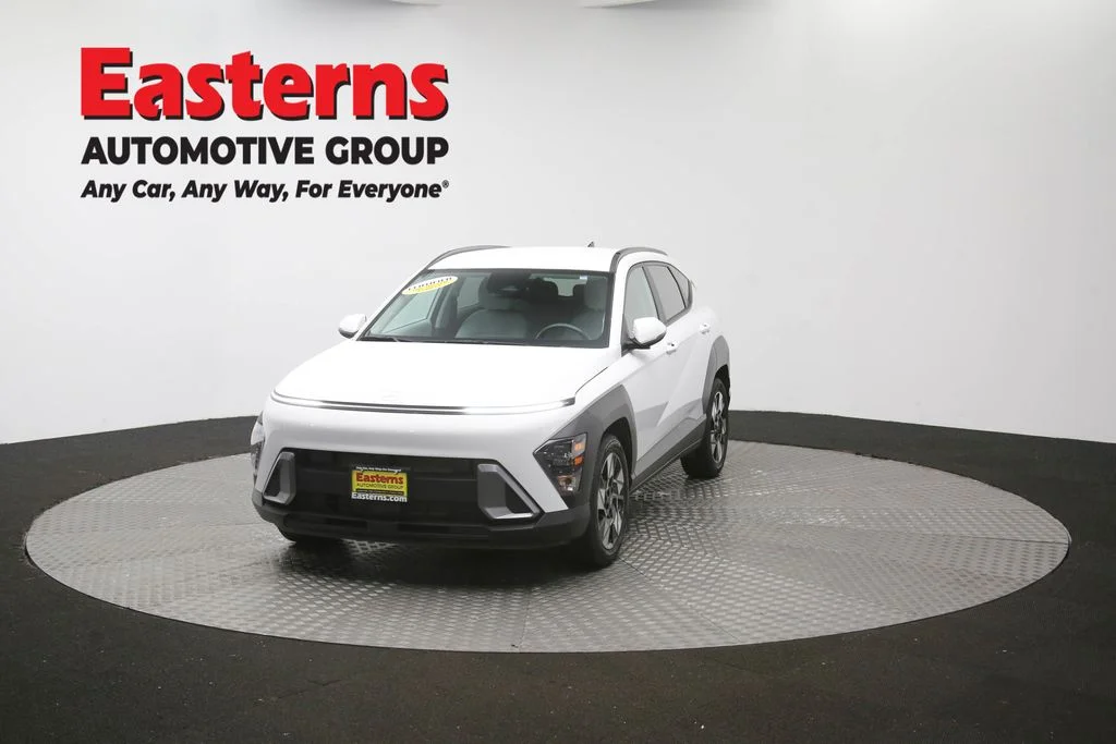 Used 2024 White Hyundai SEL image 53