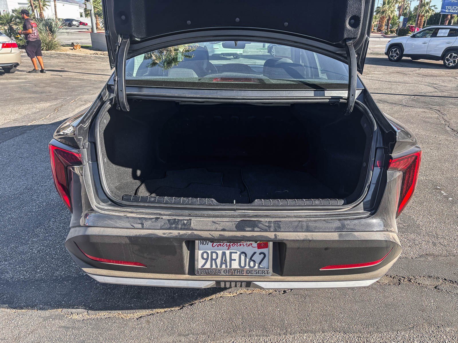Used 2025 Interstellar Gray Kia LX image 13