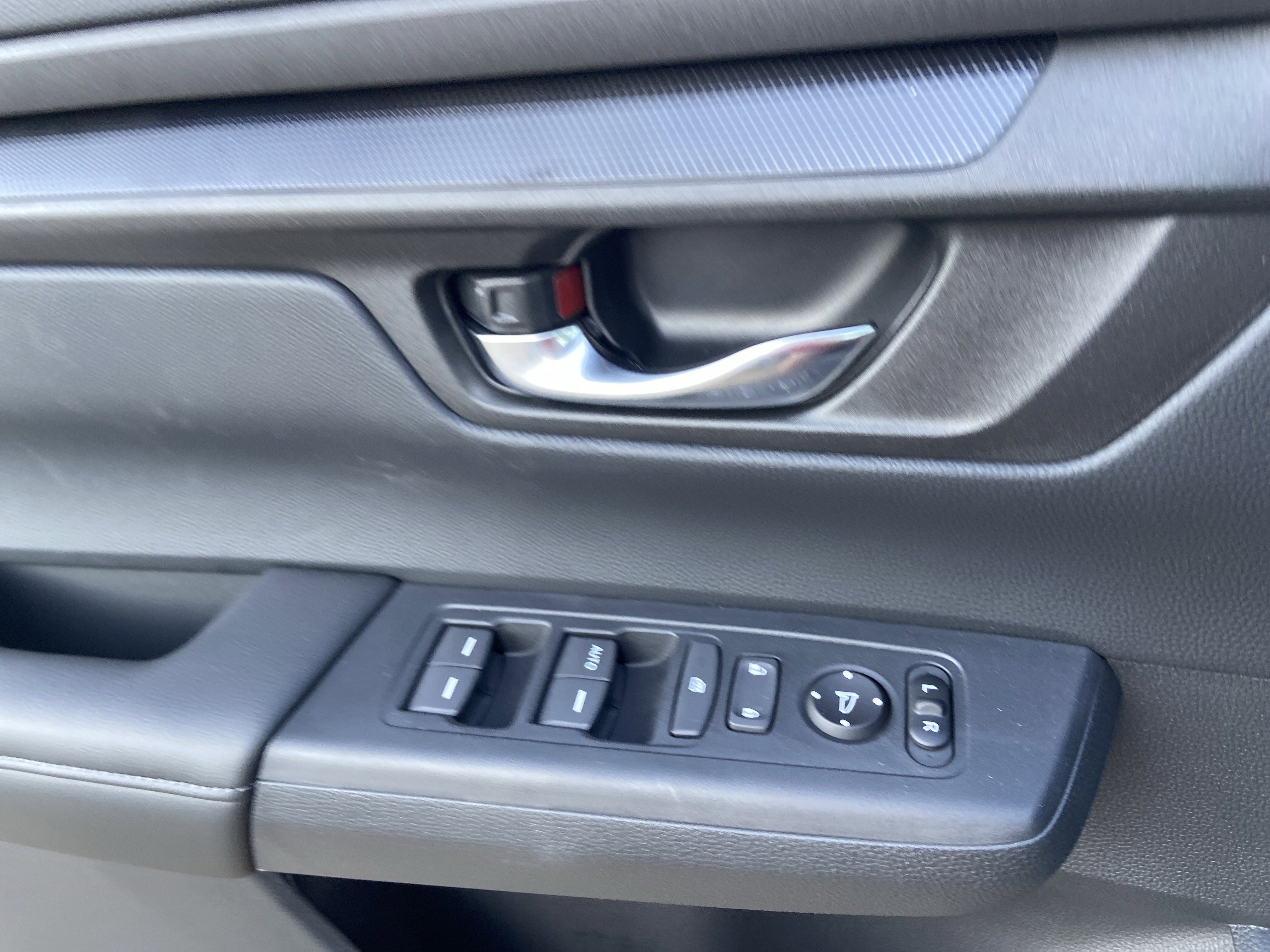 New 2026 Urban Gray Pearl Honda LX image 40
