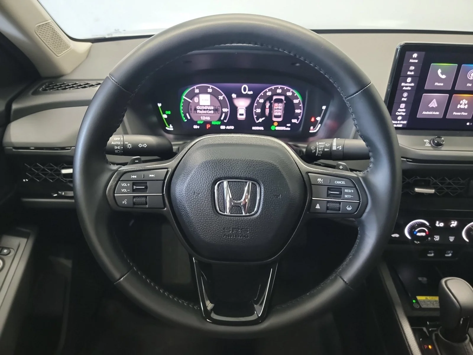Certified Used 2025 Solar Silver Metallic Honda EX-L image 17