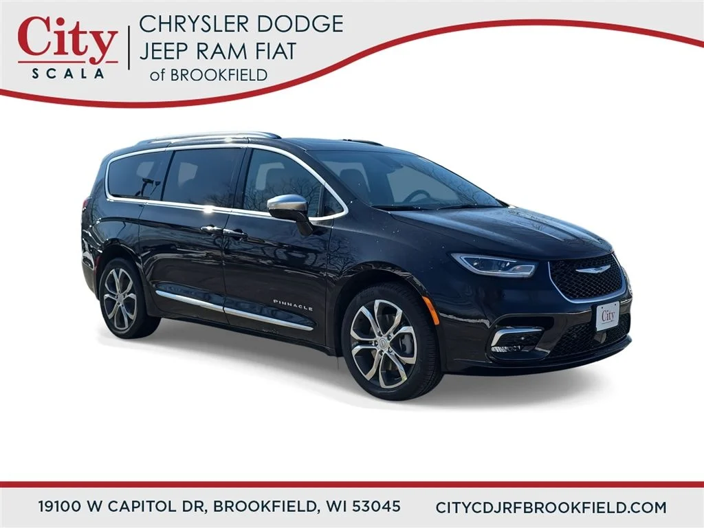 2026 Chrysler Pacifica Pinnacle AWD's photo