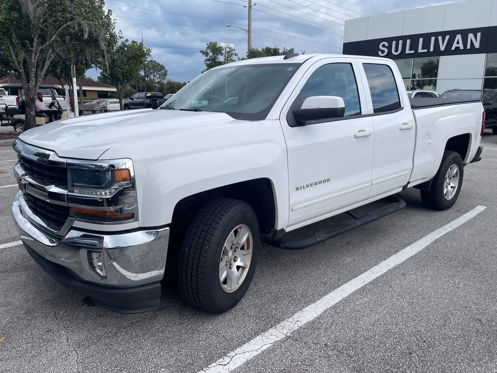 Used 2017 White Chevrolet LT image 1