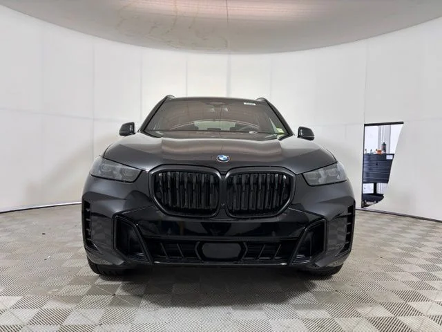 New 2026 Black Sapphire Metallic BMW xDrive40i image 2