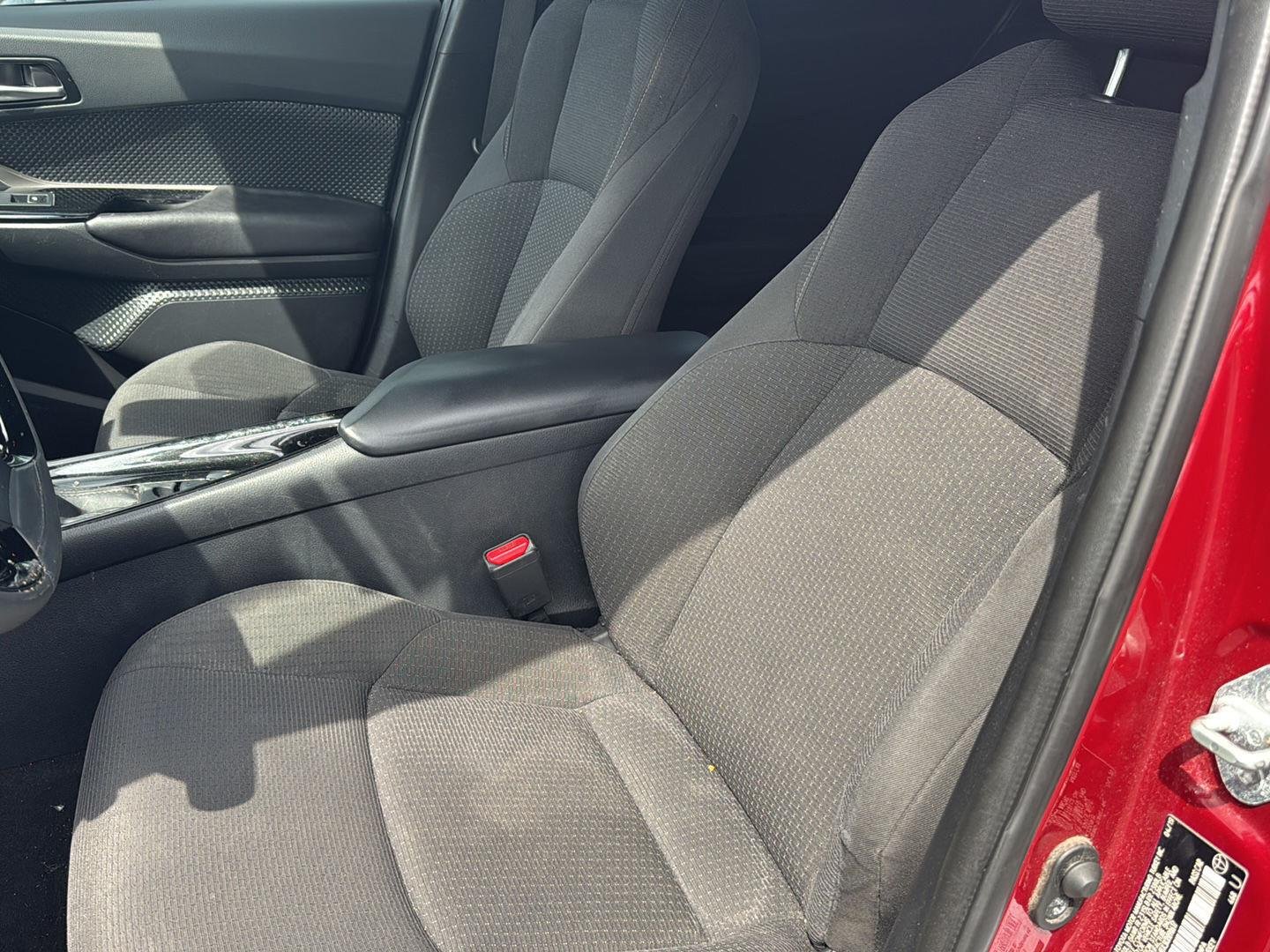 Used 2019 Ruby Flare Pearl w/Black Roof Toyota XLE image 5