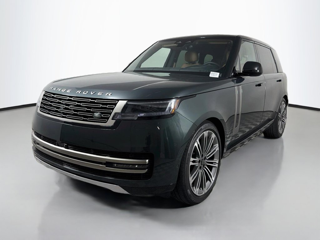New 2027 Belgravia Green Land Rover SE image 1