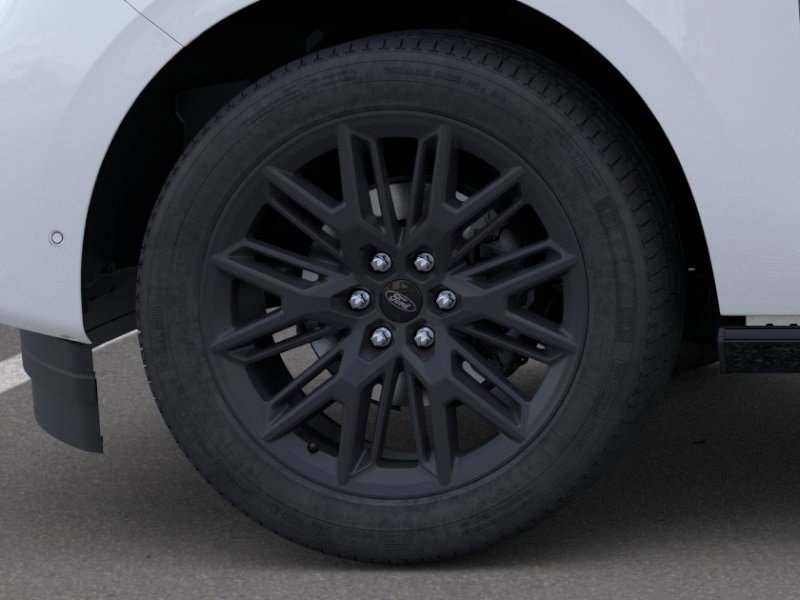 New 2026 Oxford White Ford Platinum image 20