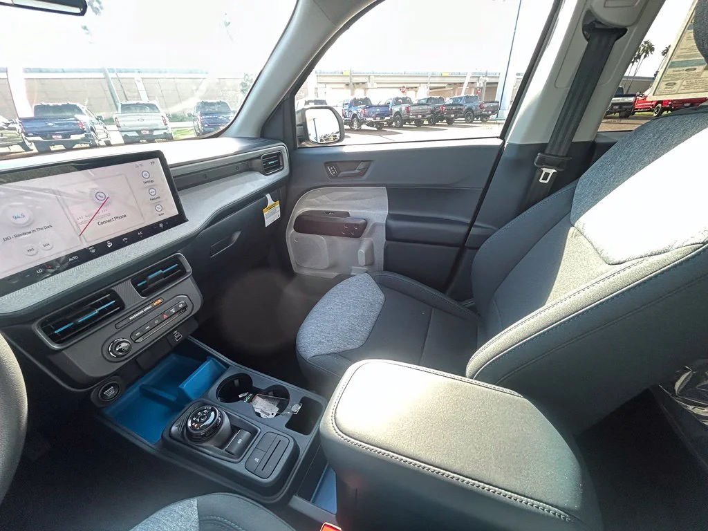 New 2026 Space White Metallic Ford XLT image 16