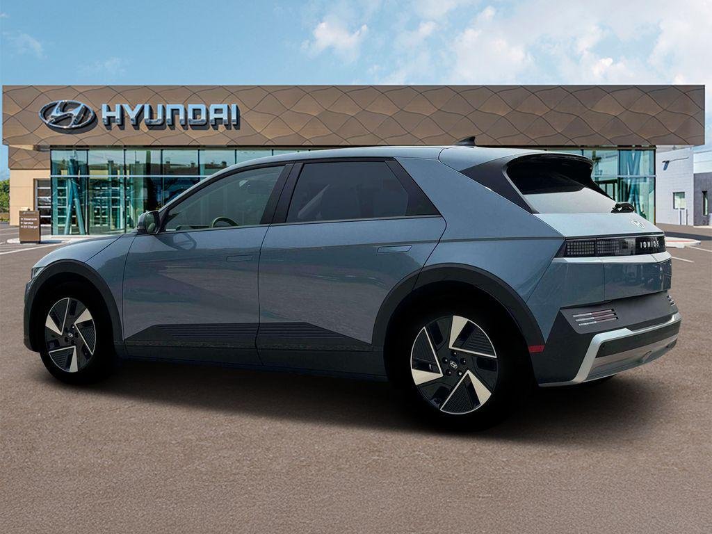 New 2026 Blue Hyundai SE image 4