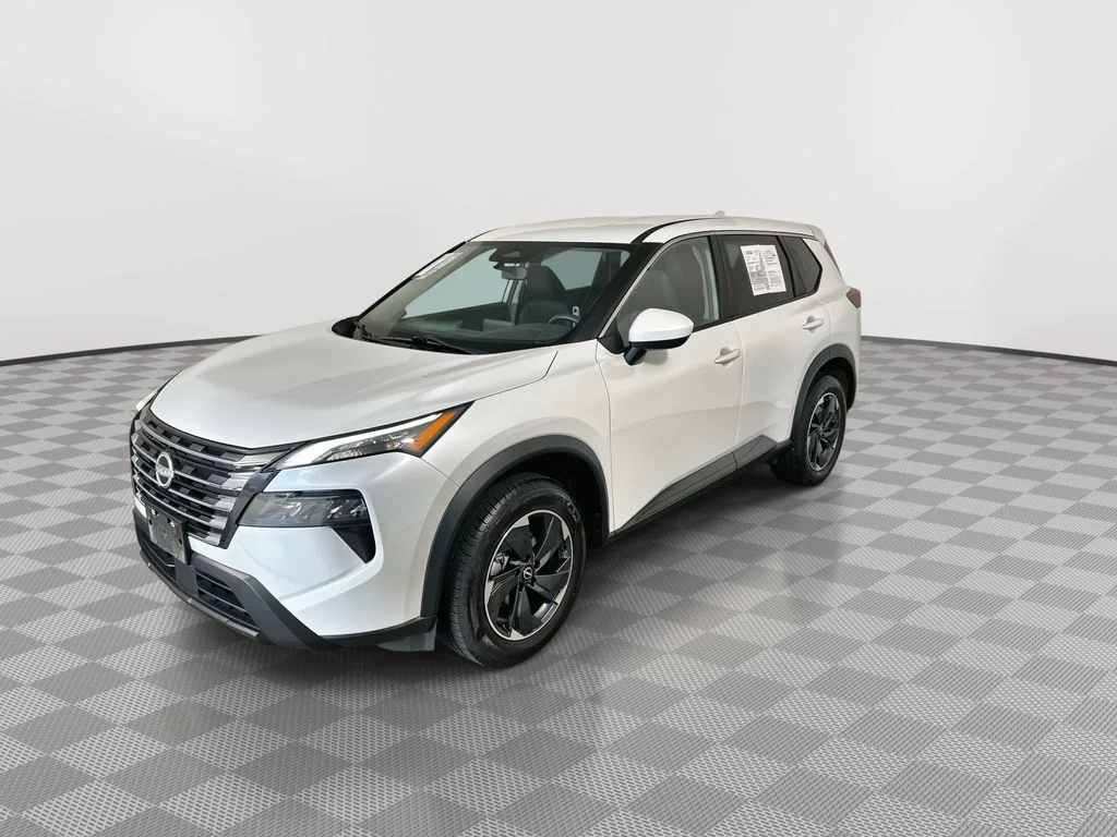 Certified Used 2024 White Nissan SV image 4