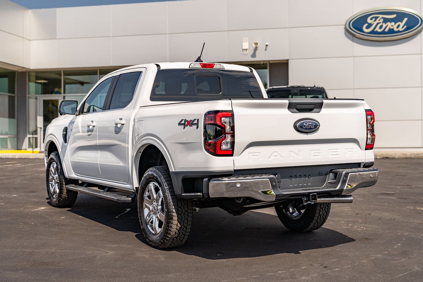 New 2026 Oxford White Ford Lariat® image 3