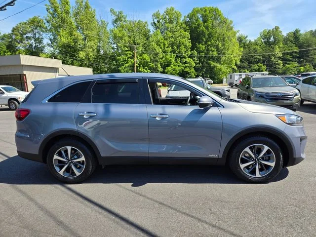 Used 2020 Silver Kia LX image 9