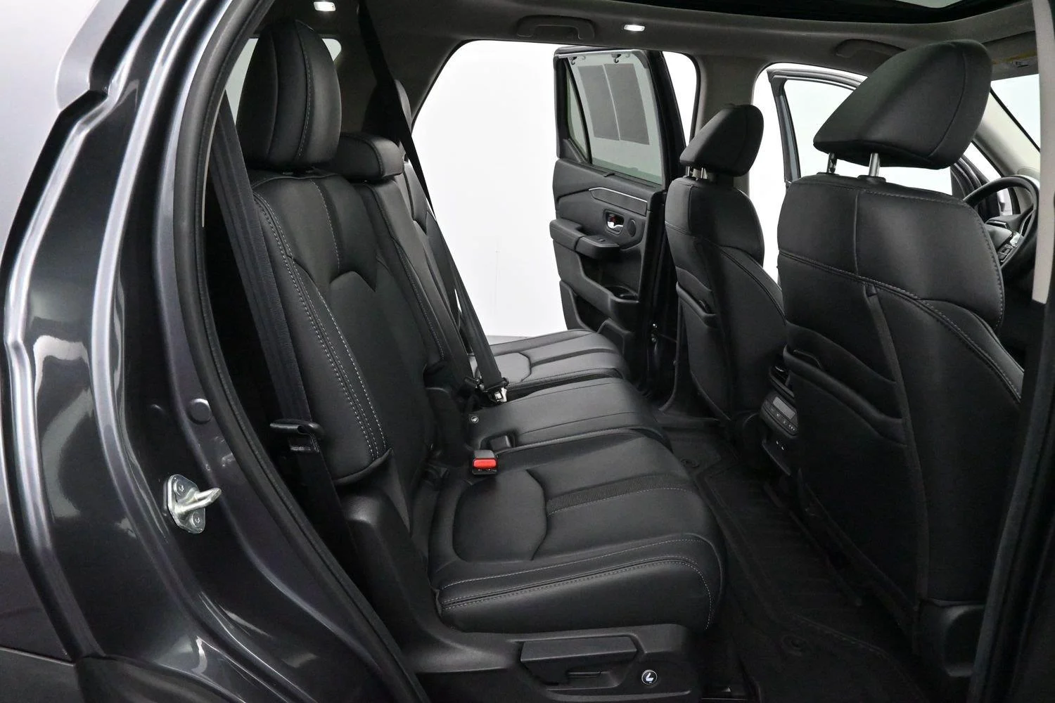 Used 2024 Modern Steel Metallic Honda Touring image 35