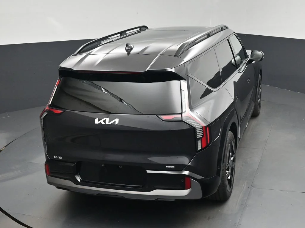 Certified Used 2024 Gray Kia GT-Line image 25