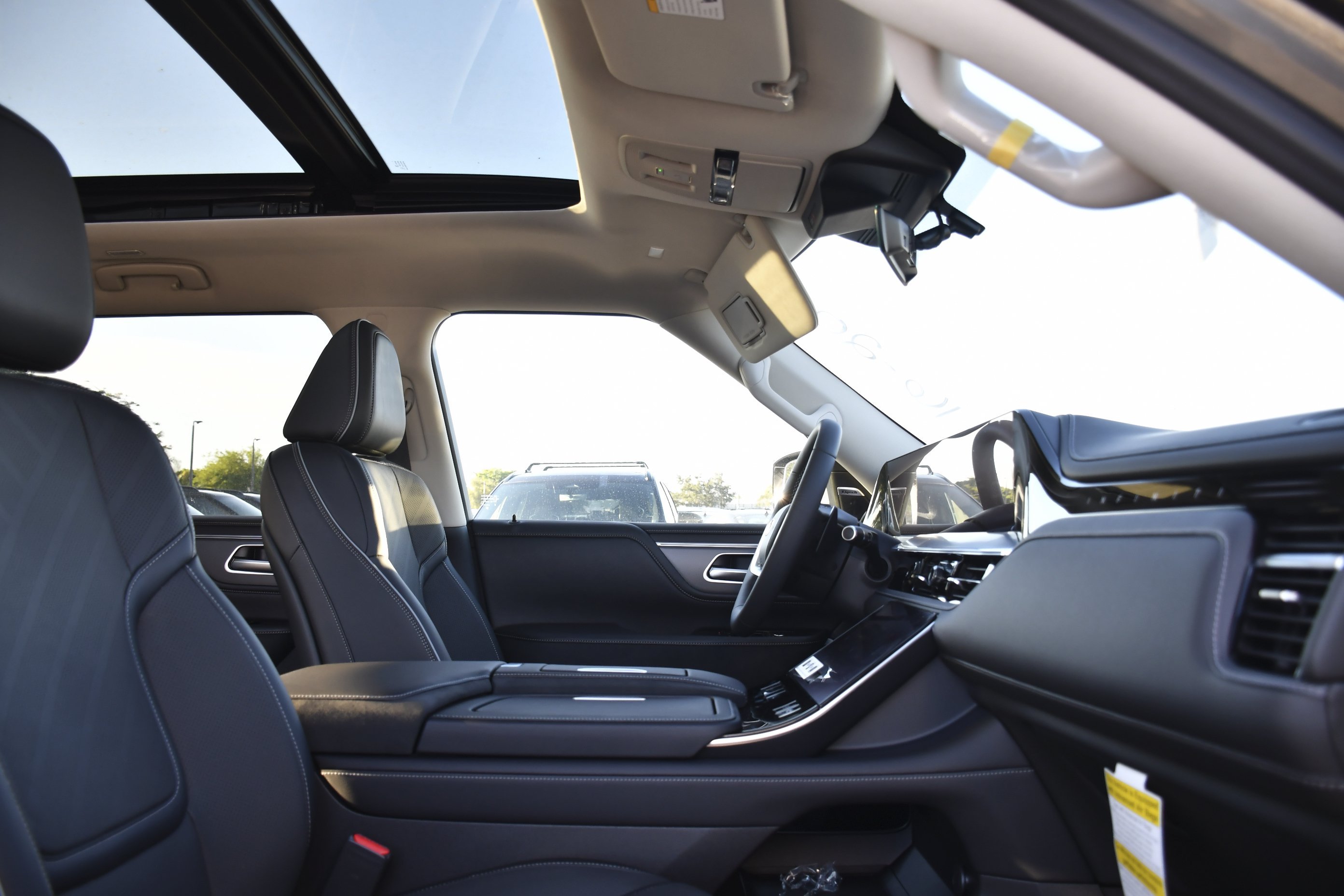 New 2027 DYNAMIC METAL INFINITI Luxe 2WD image 27