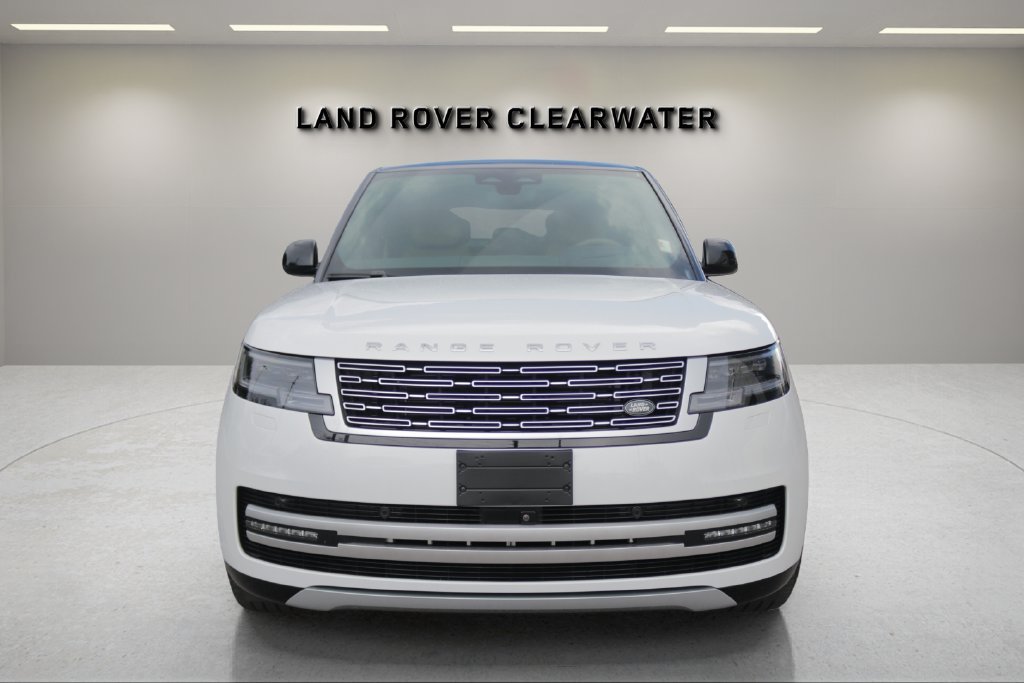 Used 2024 White Land Rover Autobiography image 8