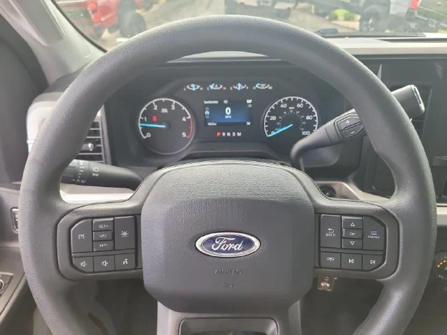 New 2025 Oxford White Ford XL image 30