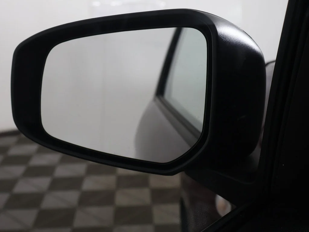 Used 2024 Red Mitsubishi LE image 32