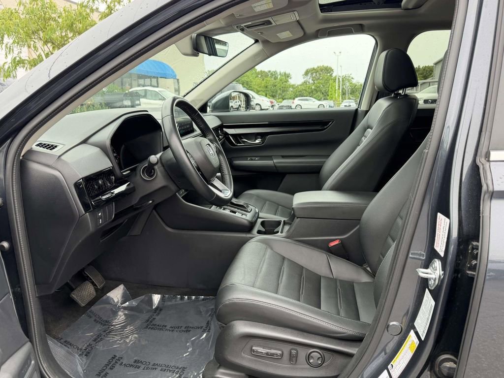 Used 2025 Meteorite Gray Metallic Honda EX-L image 16