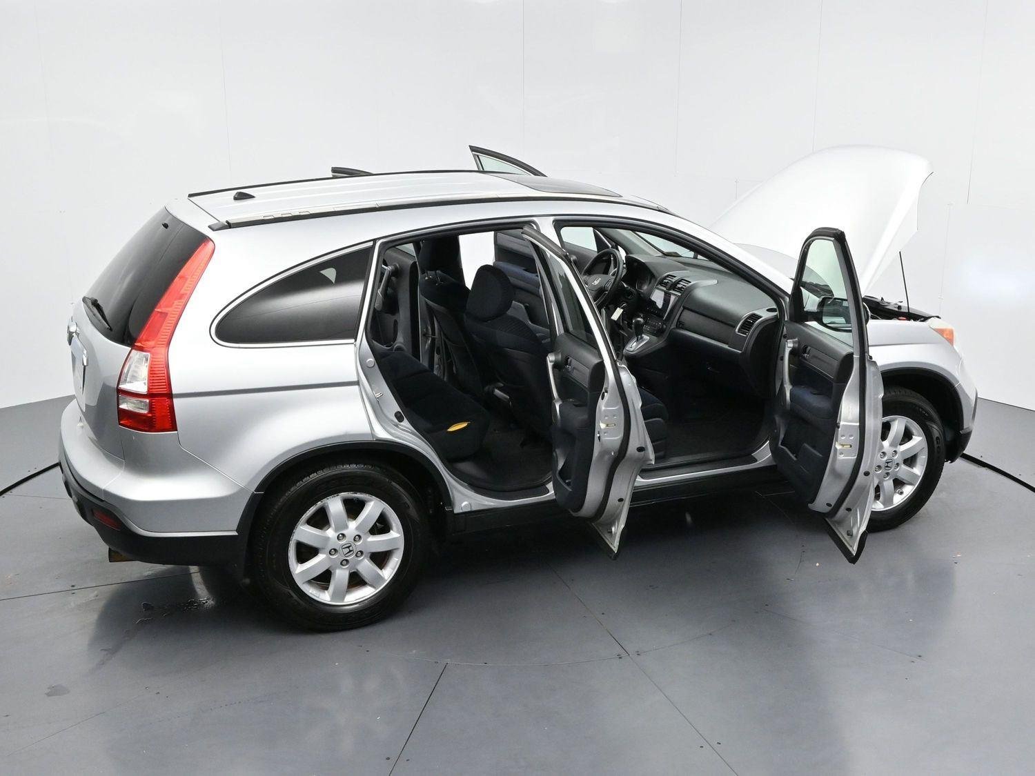 Used 2009 Alabaster Silver Metallic Honda EX image 30