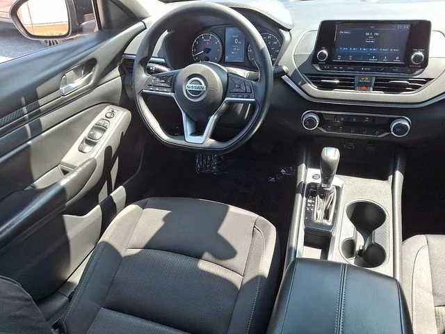 Used 2022 Black Nissan 2.5 S image 14