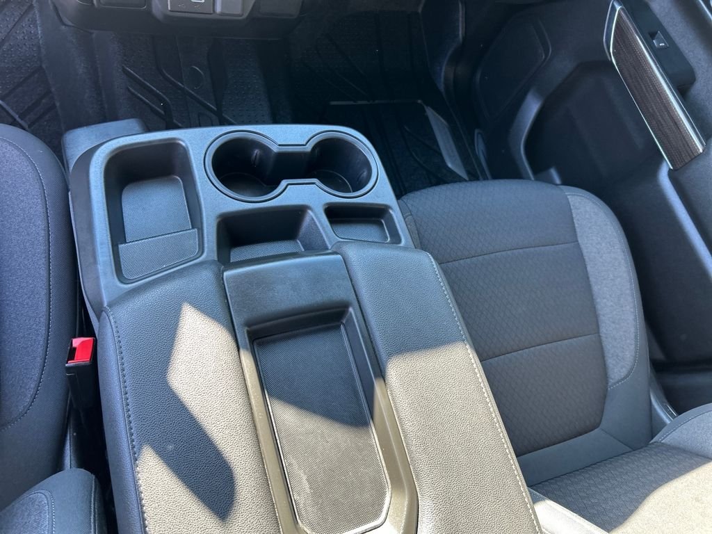 Used 2022 White Chevrolet LT image 17