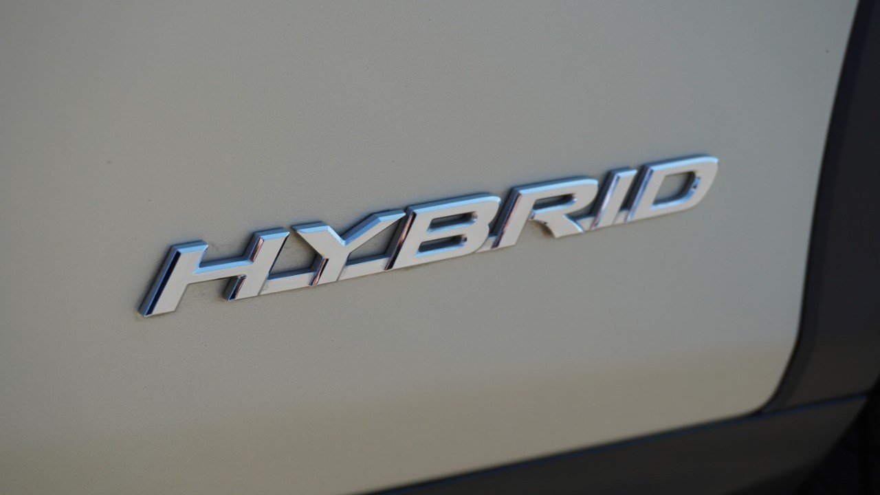 Certified Used 2020 Beige Lexus RX 450h image 13