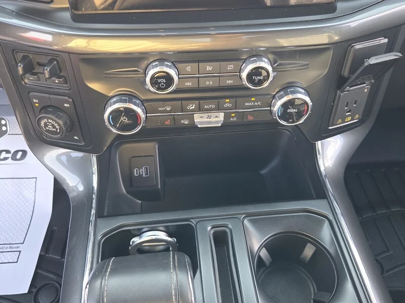 Used 2023 Black Metallic FORD XLT image 27