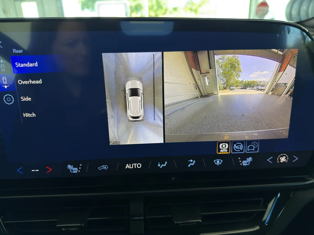 2026 Chevrolet Equinox EV RS - Photo 16