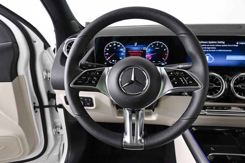 New 2026 Polar White Mercedes-Benz GLA 250 image 2