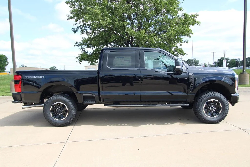 New 2026 Agate Black Metallic Ford F-350® Lariat® image 44