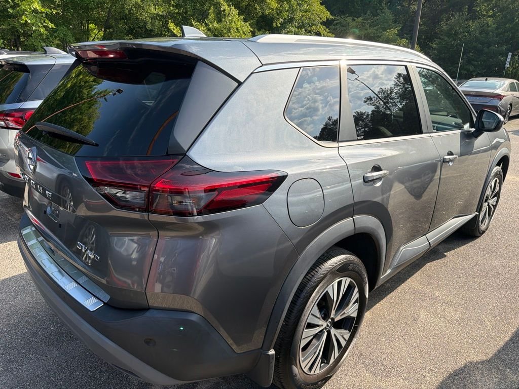 Used 2023 Gray Nissan SV image 2