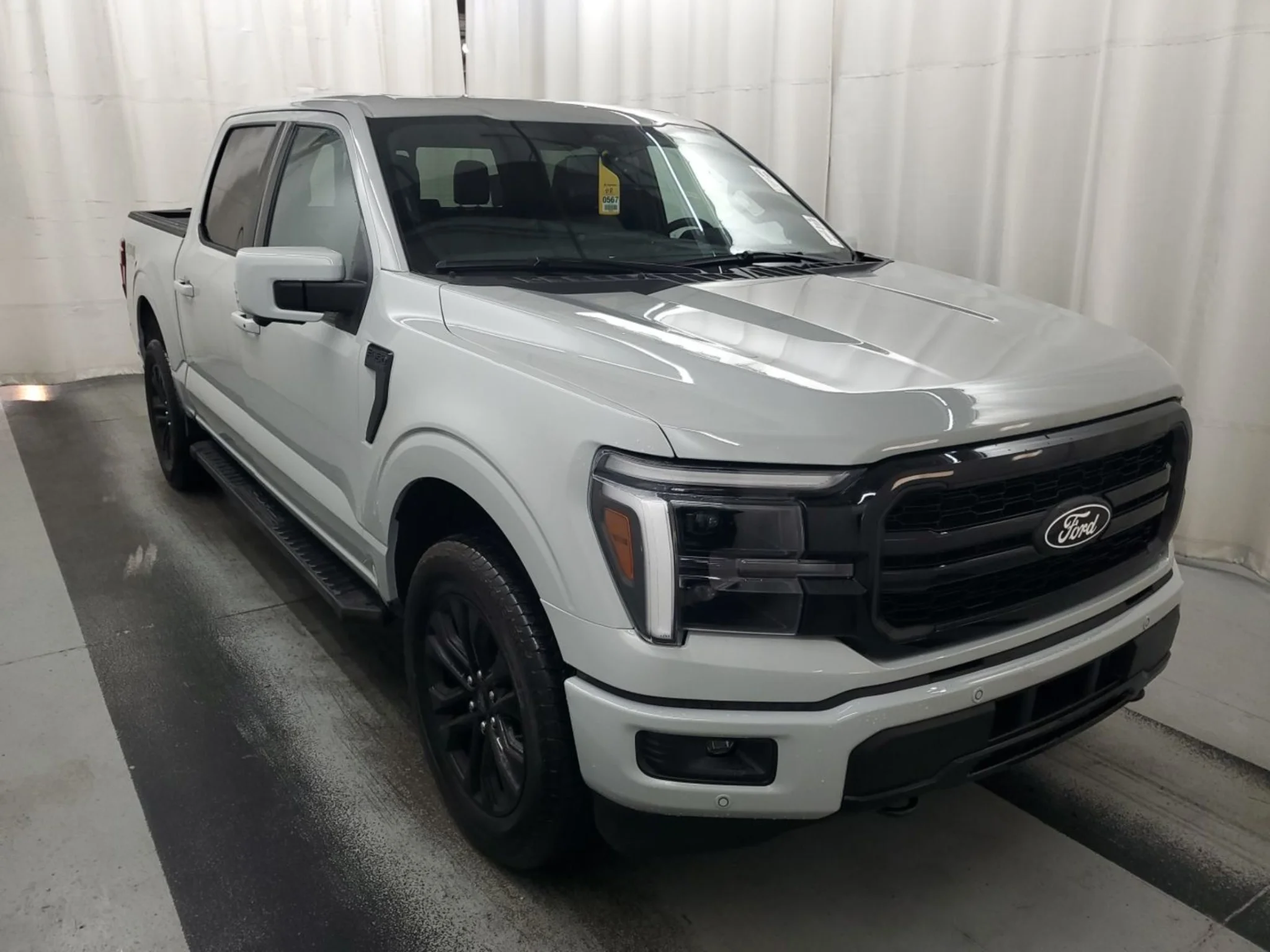 Used 2026 Avalanche Ford LARIAT image 4