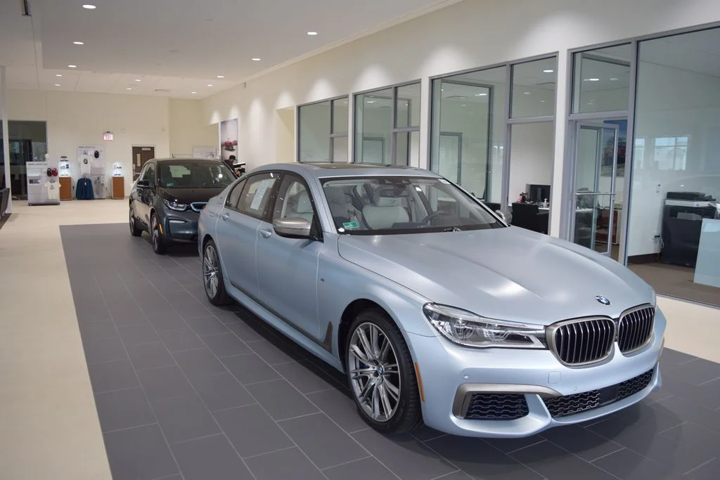Certified Used 2025 Black Sapphire Metallic BMW xDrive40i image 47