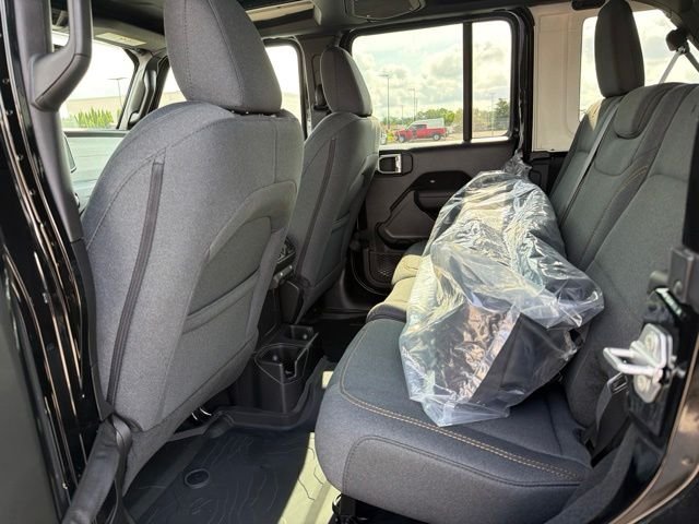 New 2027 Black Clear-Coat Paint Jeep Sport S image 7