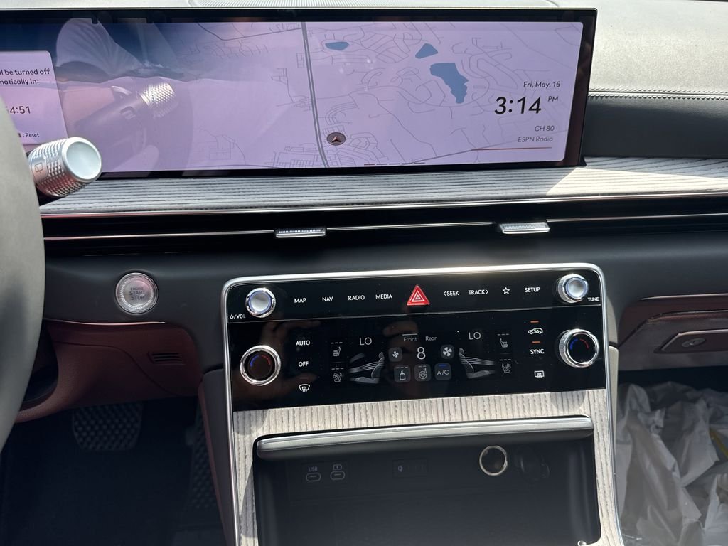 New 2025 Silver Genesis 3.5T Prestige image 31
