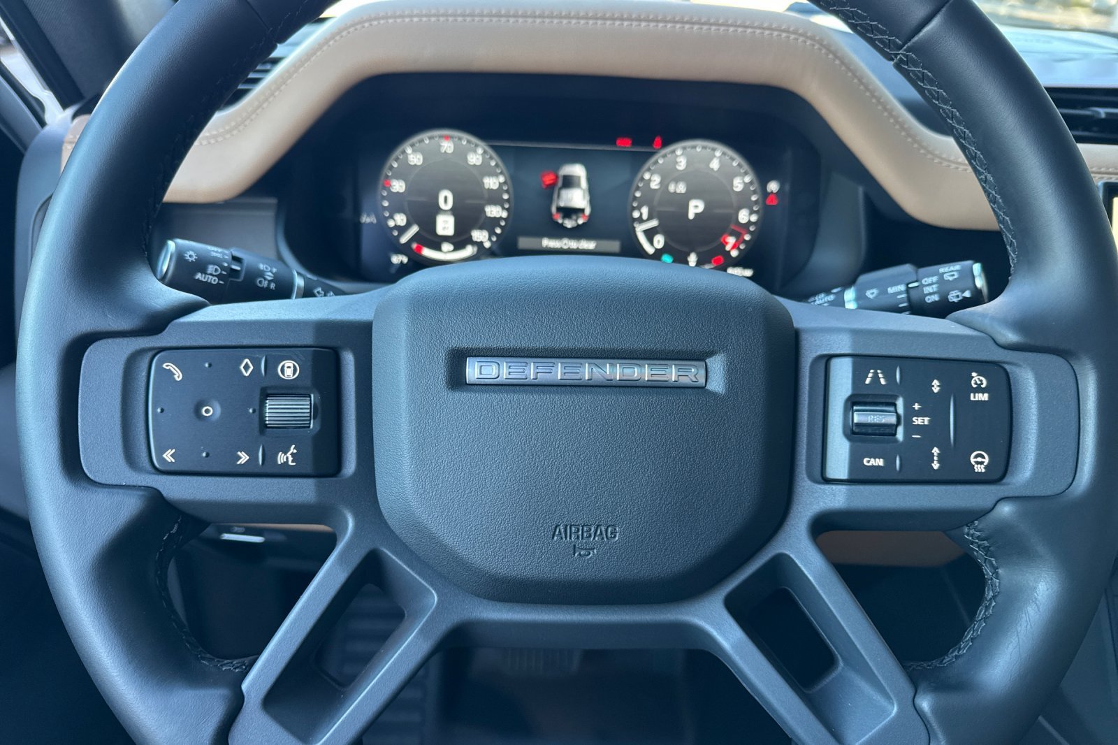 Certified Used 2026 White Land Rover X-Dynamic SE image 26