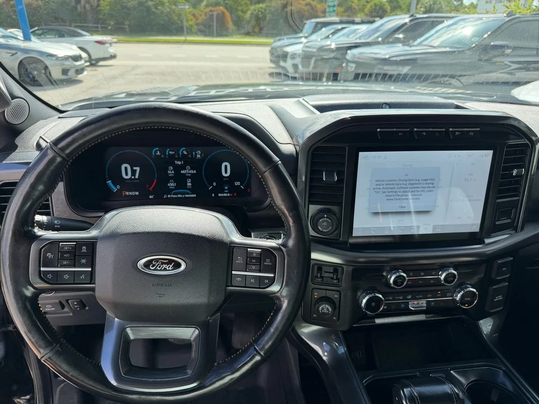 Used 2022  Ford Tremor image 7