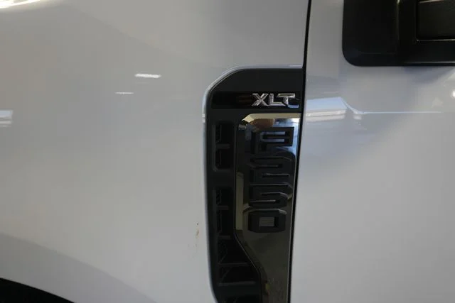 New 2026 Oxford White Ford F-250® XLT image 22