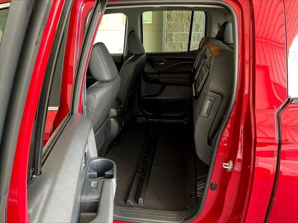 New 2026 Radiant Red Metallic II Honda RTL image 28