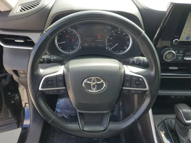 Used 2023 Black Toyota L image 24