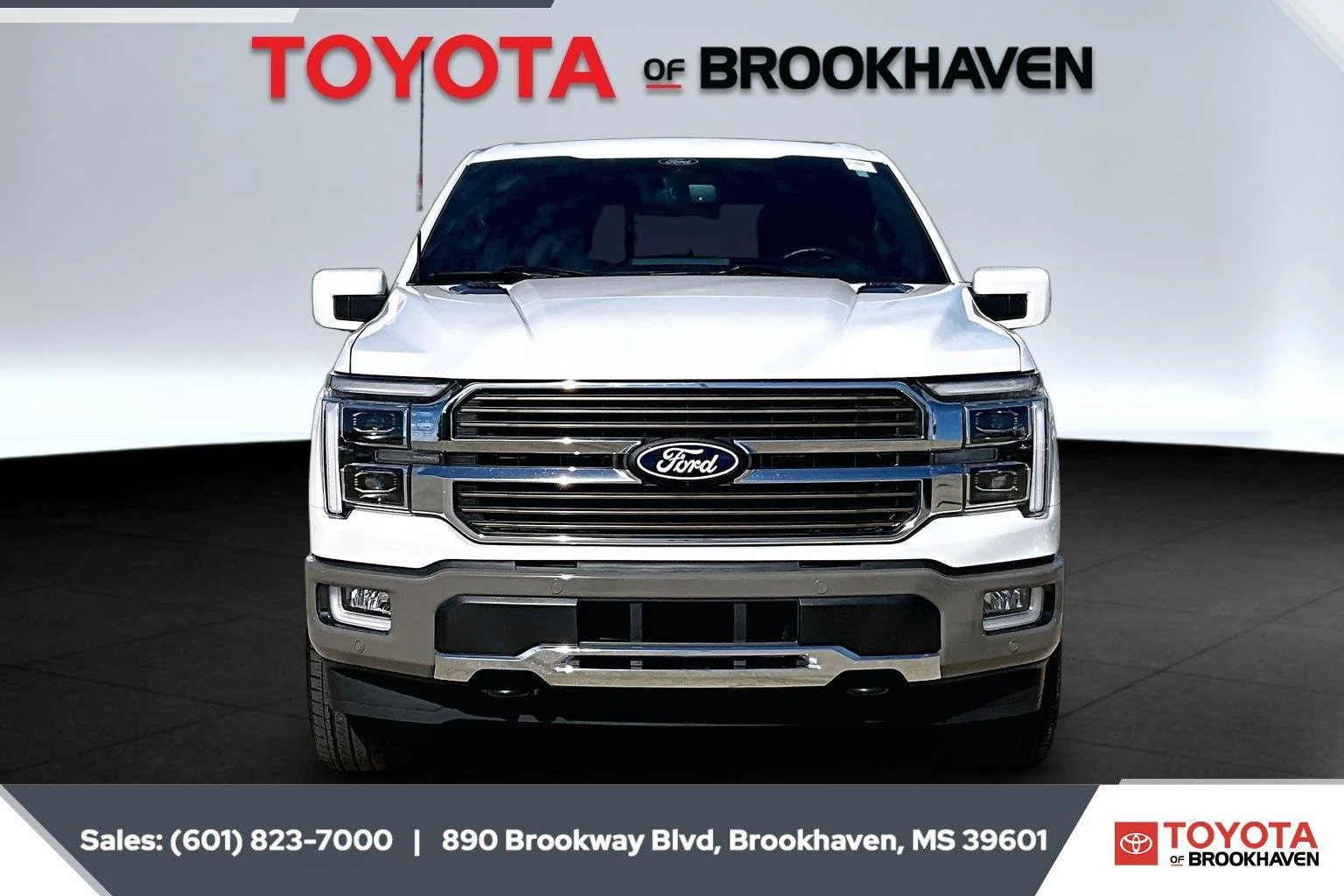 Used 2025 Star White Metallic Tri-Coat/Marsh Gray Ford King Ranch image 3