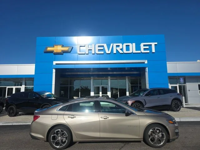 Used 2024 Gray Chevrolet LT image 2