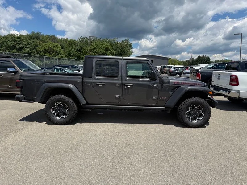 Used 2023 Gray Jeep Rubicon image 5