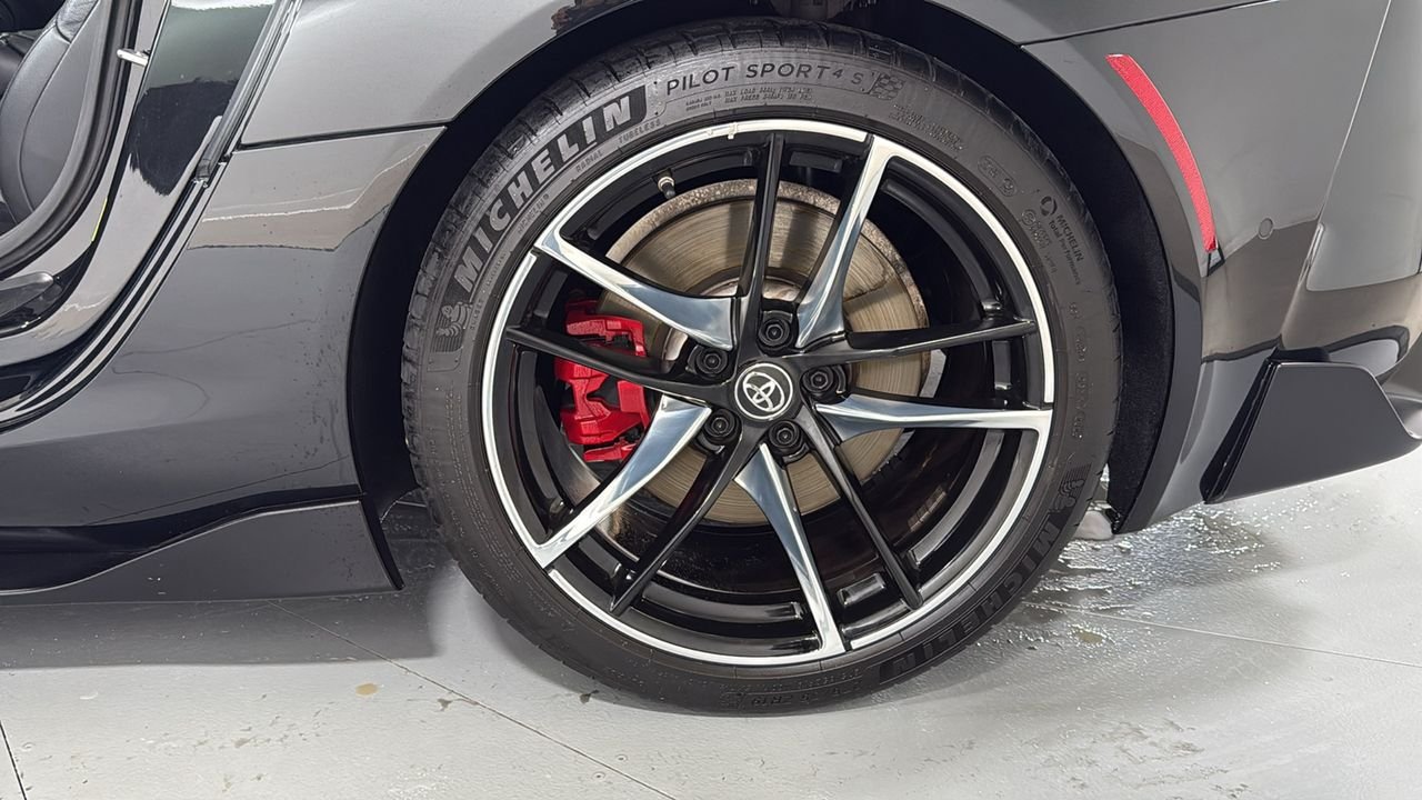 Used 2021  Toyota 3.0 image 22