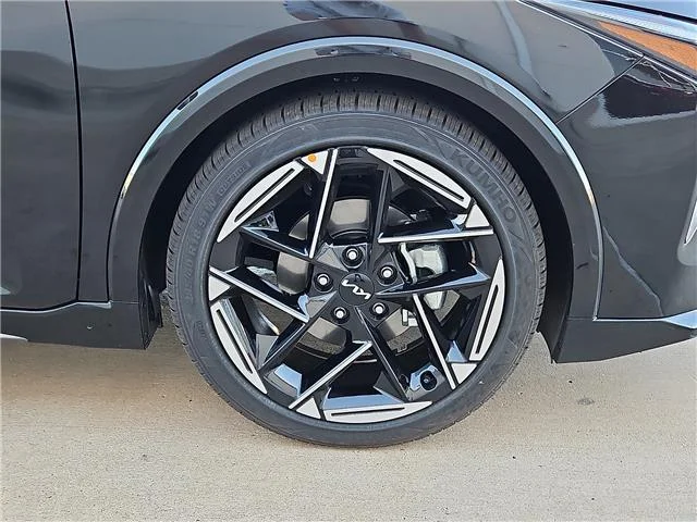 New 2026 Aurora Black KIA GT-Line (IVT) image 5